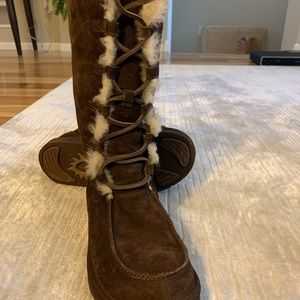 Ugg Lace up Fur Lined Boot